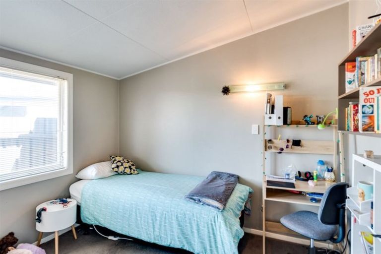 Photo of property in 50 Meeanee Road, Taradale, Napier, 4112