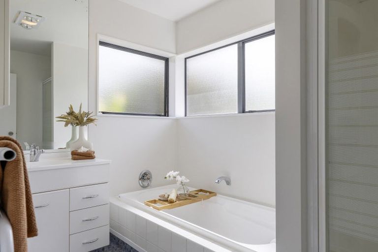 Photo of property in 11/26 Robinson Terrace, Rangatira Park, Taupo, 3330