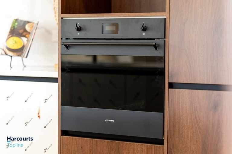 Photo of property in 30 Routley Drive, Glen Eden, Auckland, 0602