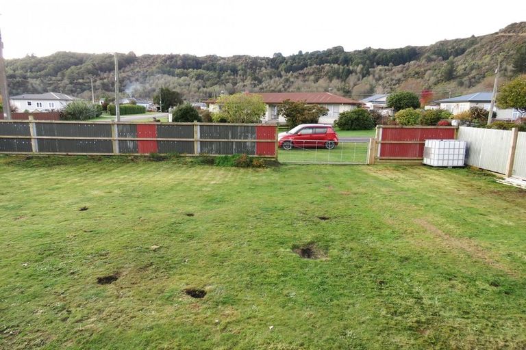 Photo of property in 72 Main Street, Reefton, 7830