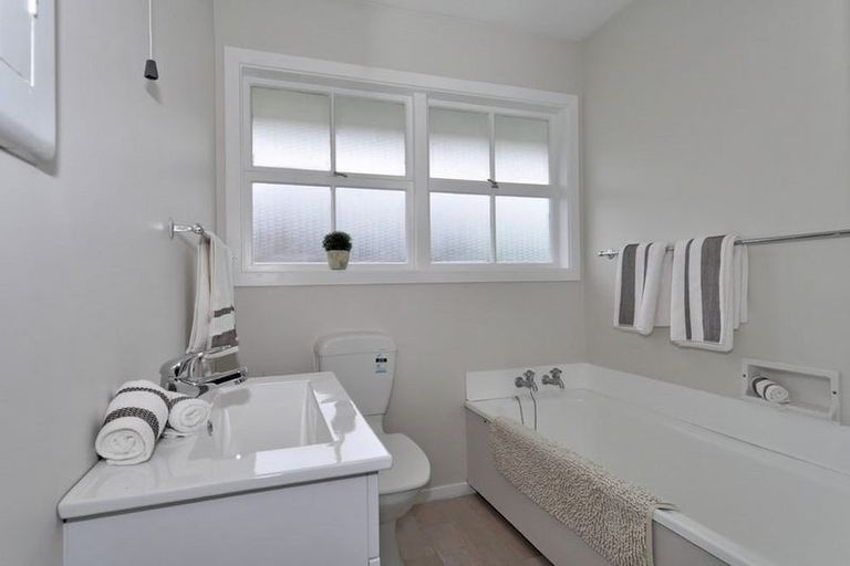 Photo of property in 3/990 Colombo Street, St Albans, Christchurch, 8014