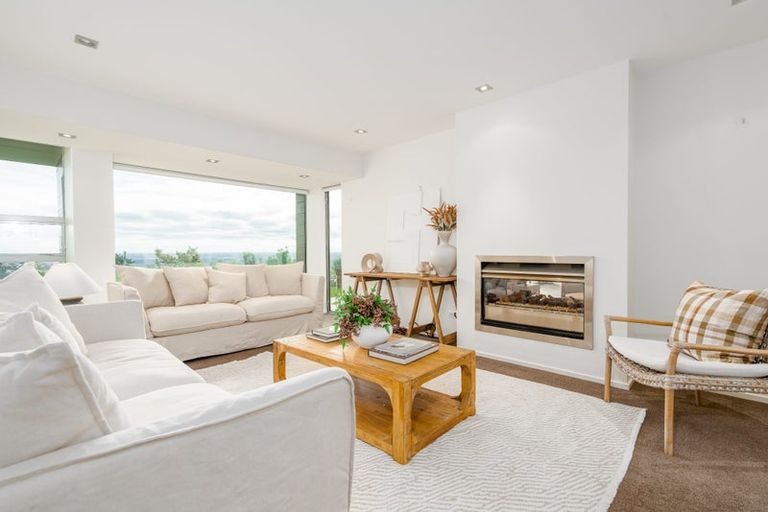 Photo of property in 6 Yelverton Place, Huntsbury, Christchurch, 8022