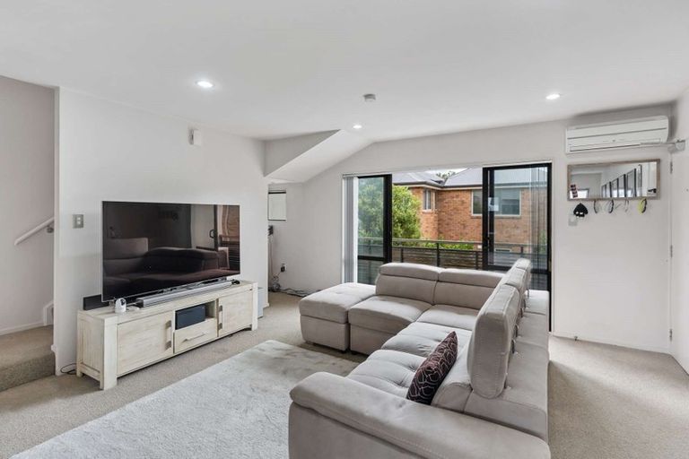 Photo of property in 6/63 Brockworth Place, Riccarton, Christchurch, 8011