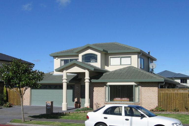Photo of property in 22 Gunner Drive, Te Atatu Peninsula, Auckland, 0610