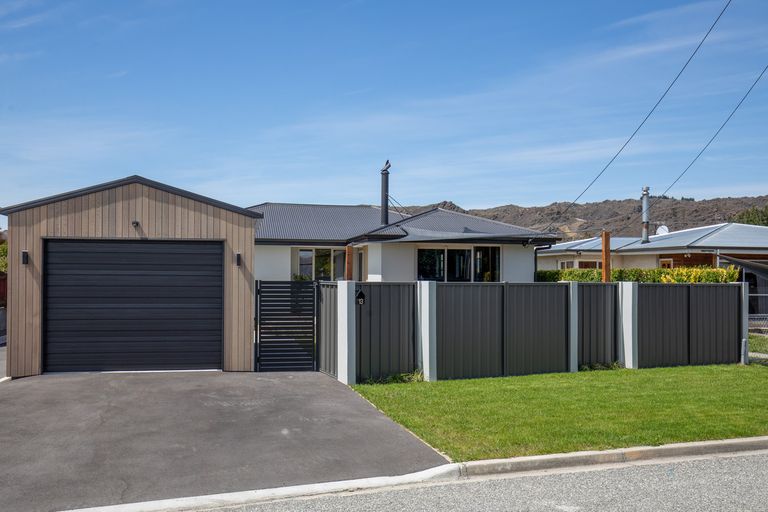 Photo of property in 13 Simmonds Street, Alexandra, 9320
