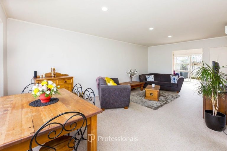 Photo of property in Kowhai Court, 16/17 John Street, Trentham, Upper Hutt, 5018
