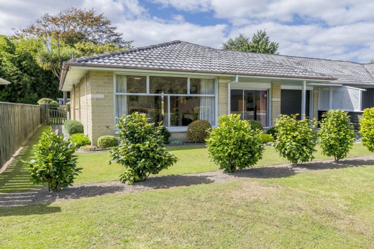 Photo of property in 7 Kowhai Grove, Waikanae, 5036