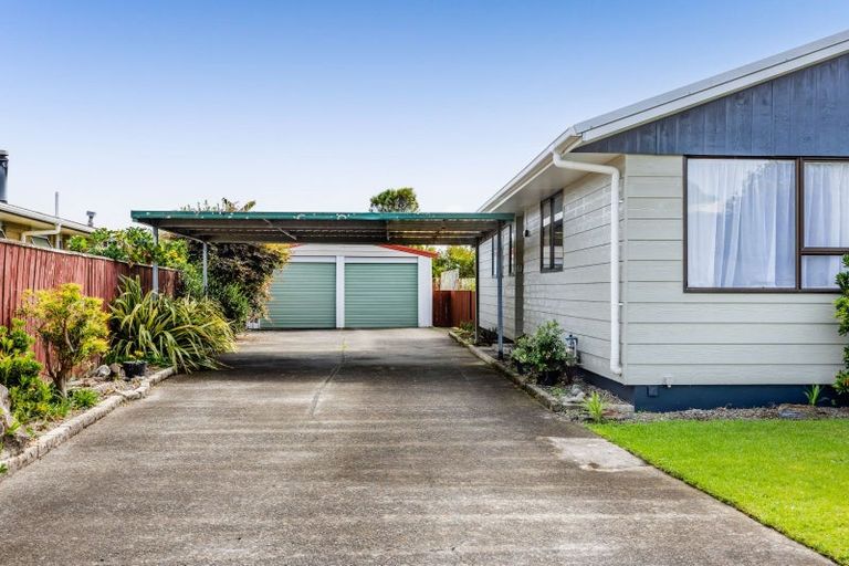 Photo of property in 38 Glamis Avenue, Bell Block, New Plymouth, 4312