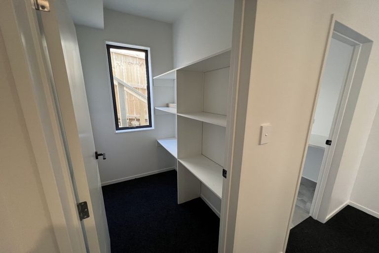 Photo of property in 38a Mcwhirters Farm Lane, Massey, Auckland, 0614