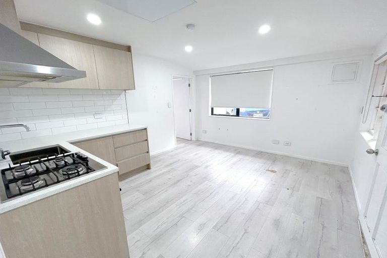 Photo of property in 22 Botany Road, Howick, Auckland, 2010