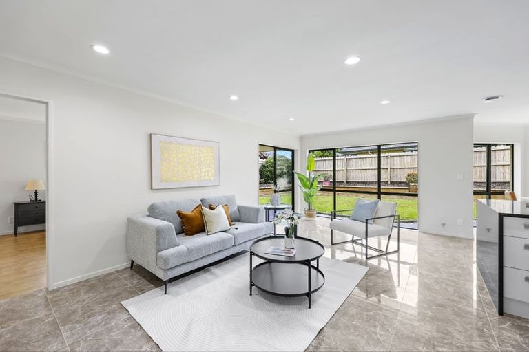 Photo of property in 94 Westerham Drive, Dannemora, Auckland, 2016
