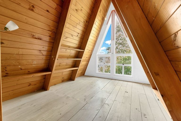 Photo of property in 1 Realm Place, Massey, Auckland, 0614