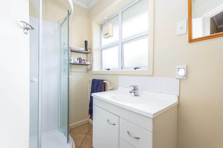 Photo of property in 15 Manuka Street, Mairehau, Christchurch, 8013