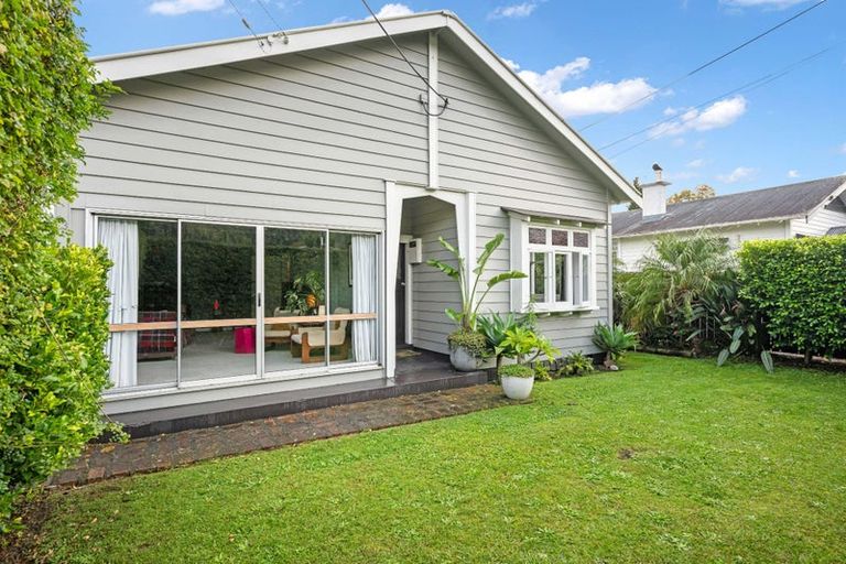 Photo of property in 93 Hatea Drive, Regent, Whangarei, 0112