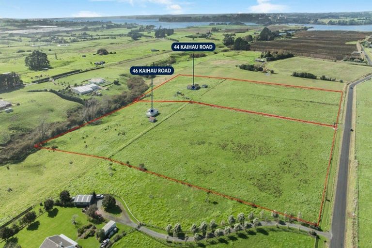 Photo of property in 44 Kaihau Road, Karioitahi, Waiuku, 2683