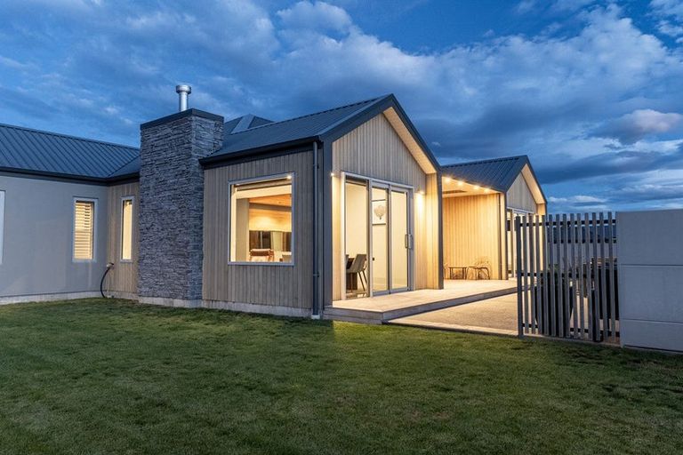 Photo of property in 21 Grandvue Drive, Twizel, 7901