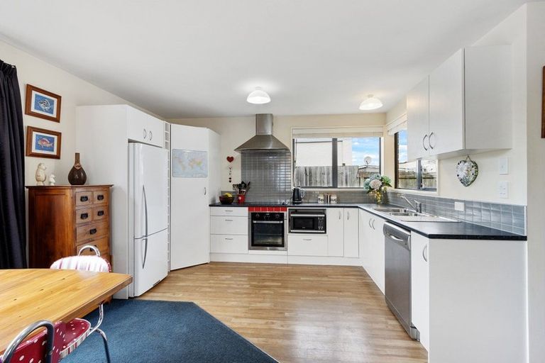 Photo of property in 67a Marlow Road, Aranui, Christchurch, 8061