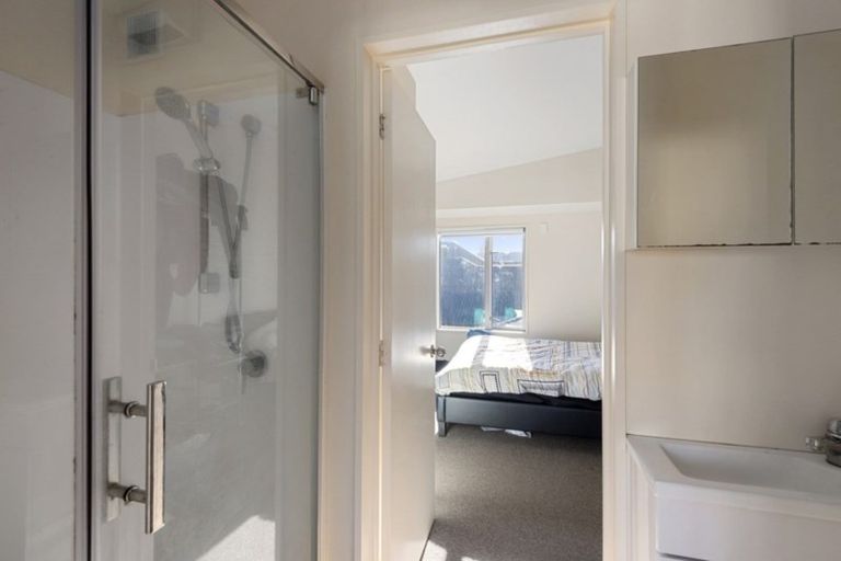 Photo of property in 49 Matipo Street, Riccarton, Christchurch, 8041