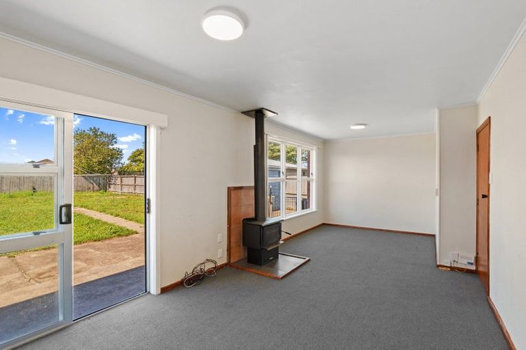 Photo of property in 3 Solent Place, Aranui, Christchurch, 8061