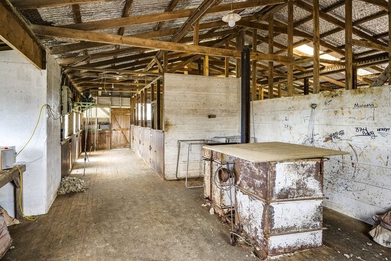 Photo of property in 226 Ongaonga Road, Waipawa, 4272