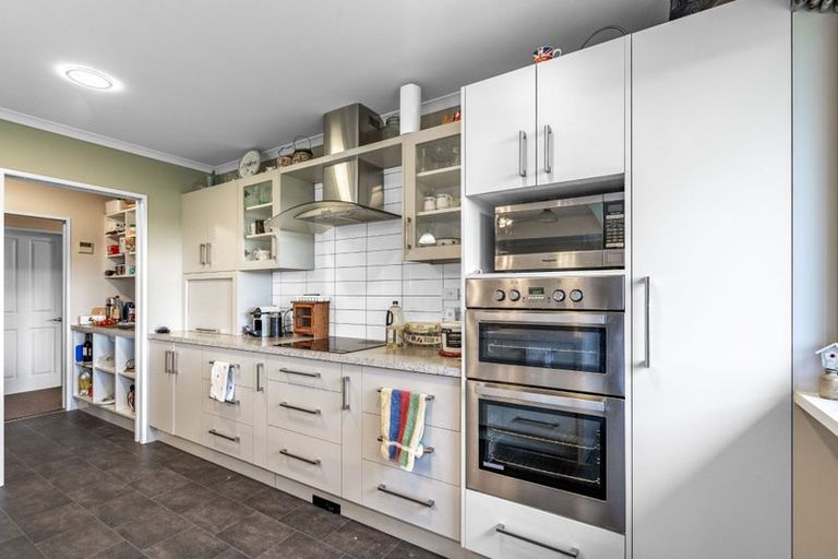 Photo of property in 12b Lady Barkly Road, Winton, 9782