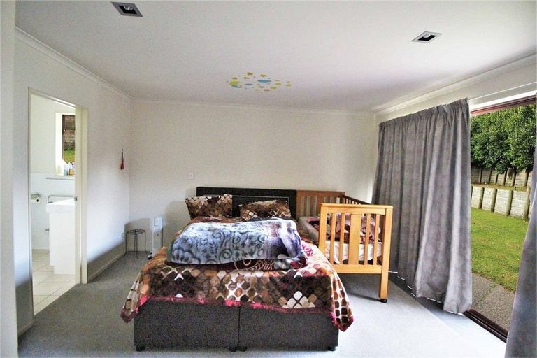 Photo of property in 1 Farleigh Close, Huntington, Hamilton, 3210