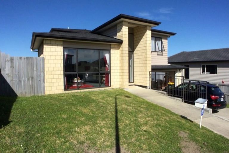 Photo of property in 69 Kirikiri Drive, Papakura, 2110