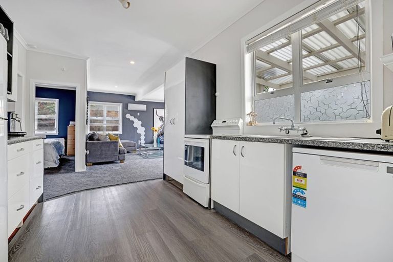 Photo of property in 49 Hamilton Road, Cambridge, 3434