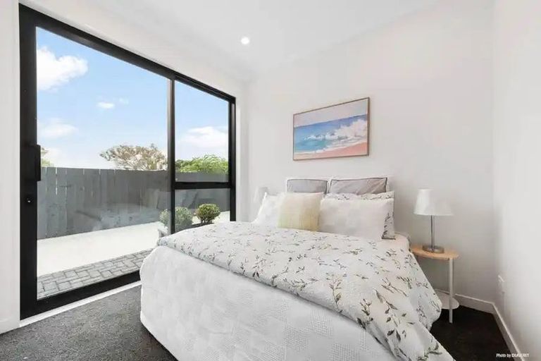 Photo of property in 3/31 Hill Crescent, New Lynn, Auckland, 0600