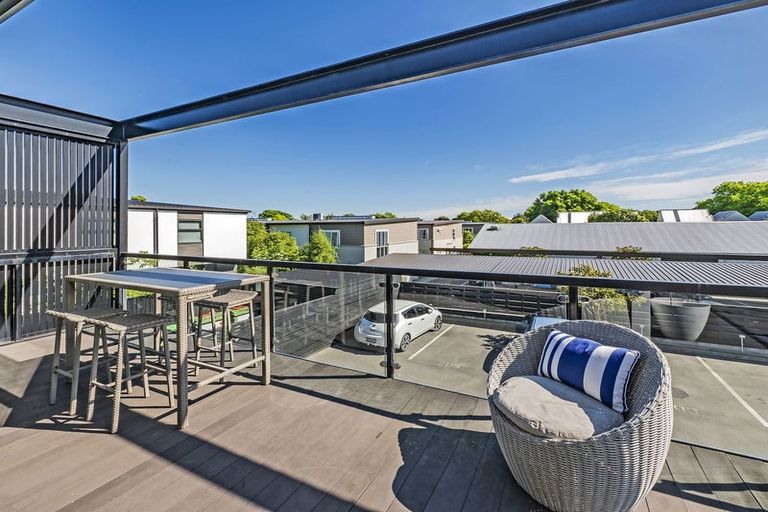 Photo of property in 4/275 Kilmore Street, Christchurch Central, Christchurch, 8011