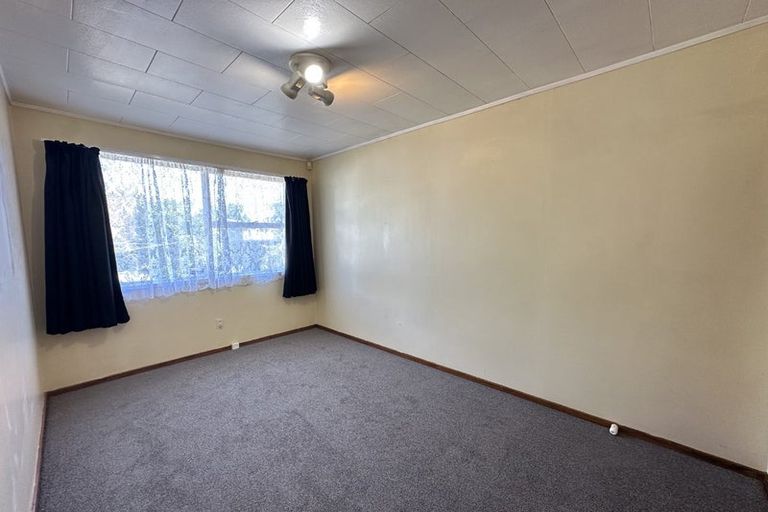 Photo of property in 12 Lynley Place, Pakuranga Heights, Auckland, 2010