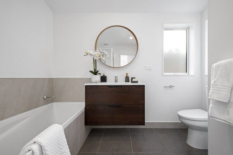 Photo of property in 13 O Ruamano Crescent, Pukekohe, 2120