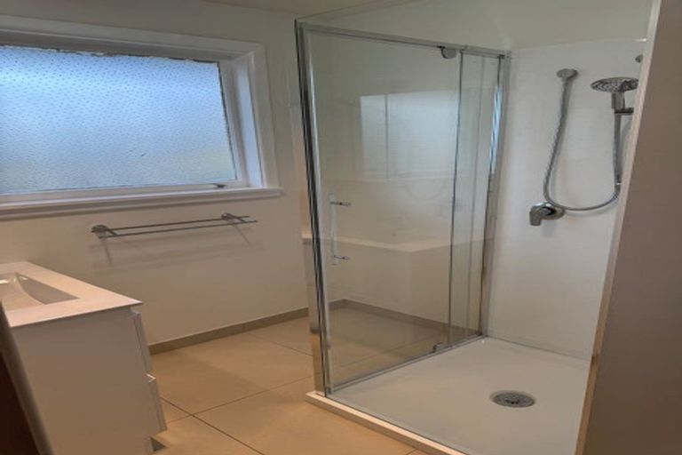 Photo of property in 2/124 Brookside Terrace, Bryndwr, Christchurch, 8053