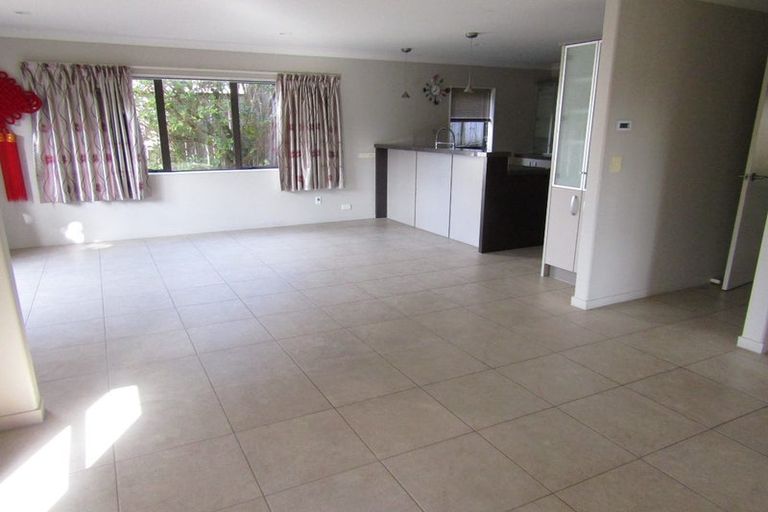 Photo of property in 9 Laurel Oak Drive, Schnapper Rock, Auckland, 0632
