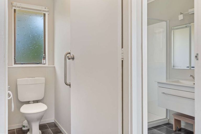 Photo of property in 13 Tahurangi Place, Spotswood, New Plymouth, 4310