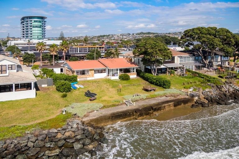 Photo of property in 305 Hibiscus Coast Highway, Orewa, 0931