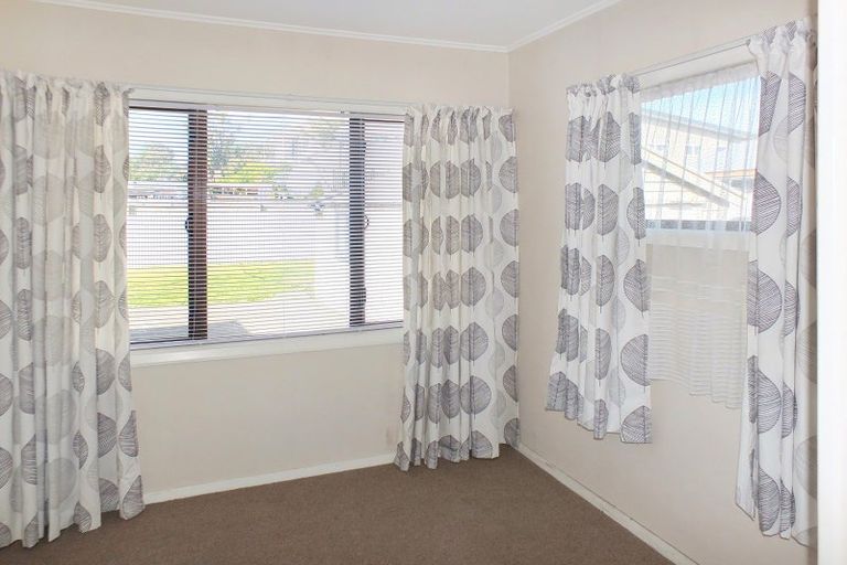 Photo of property in 45 Johnston Street, Foxton, 4814