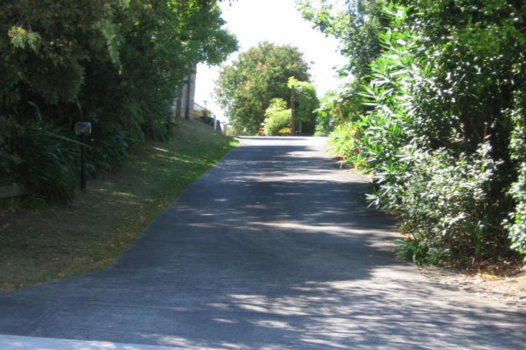 Photo of property in 10 Geoffrey Road, Torbay, Auckland, 0630