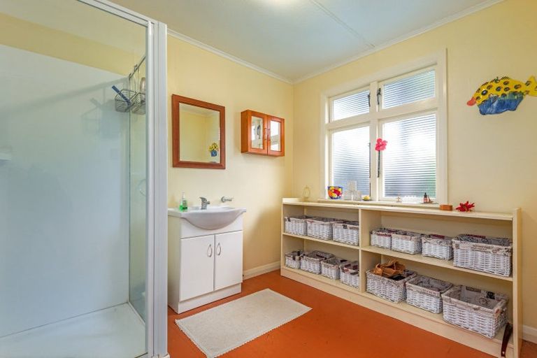 Photo of property in 2 Broadway, Mangaweka, 4797