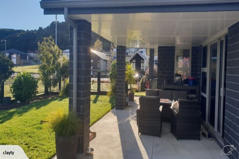 Photo of property in 222 Lakes Boulevard, Pyes Pa, Tauranga, 3112