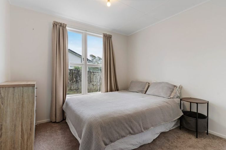 Photo of property in 59 Taurus Crescent, Beach Haven, Auckland, 0626