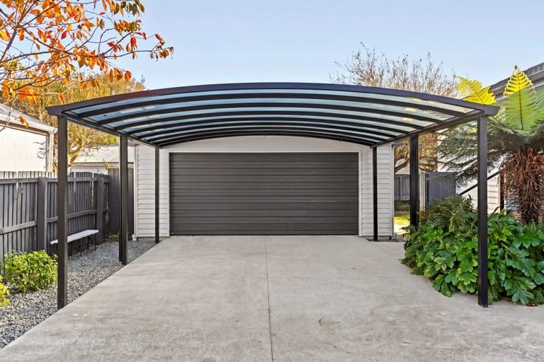 Photo of property in 68 Orrick Crescent, Avondale, Christchurch, 8061