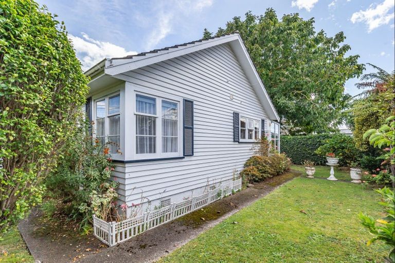Photo of property in 4 Duke Street, Levin, 5510