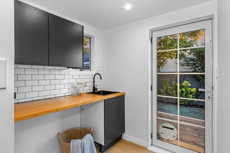 Photo of property in 1/11 Kenwyn Avenue, St Albans, Christchurch, 8052