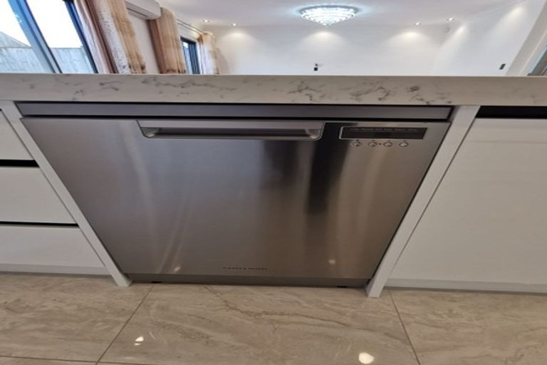 Photo of property in 9 Lisnoble Road, Flat Bush, Auckland, 2019
