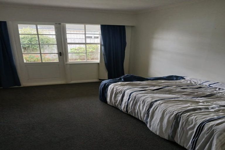 Photo of property in 14 Mudgway Place, Awapuni, Palmerston North, 4412