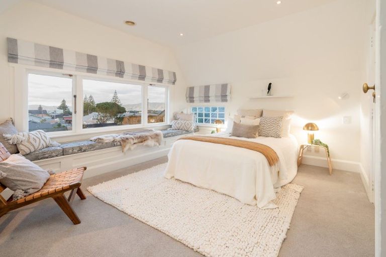 Photo of property in 17 Ludlam Street, Seatoun, Wellington, 6022