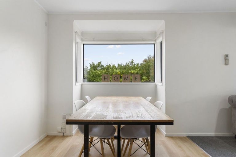 Photo of property in 39 Garton Drive, Massey, Auckland, 0614