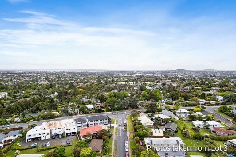 Photo of property in 1d Stottholm Road, Titirangi, Auckland, 0604