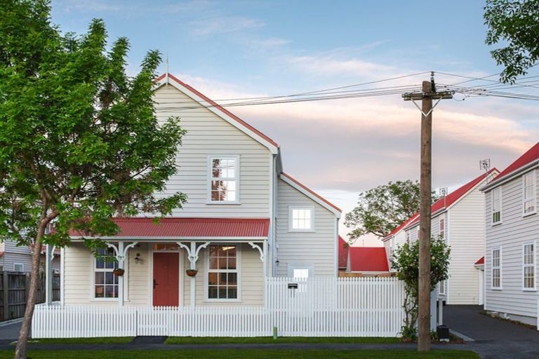 Photo of property in 1/15 Bishop Street, St Albans, Christchurch, 8014